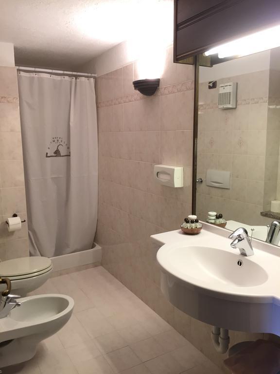 קונייה Hotel Stambecco מראה חיצוני תמונה